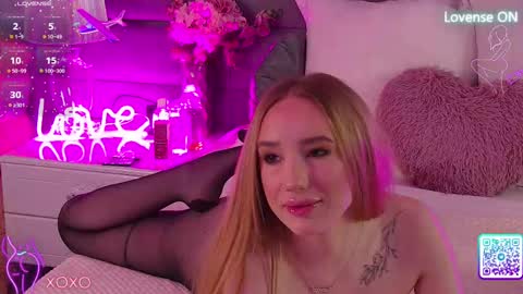 EmmaNaughtiness online show from 28, 2, 2025
