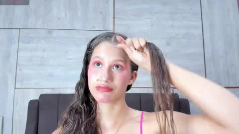 Snapshot of emmapetty chatting on 1, 10, 2025 Emmapetty online show from 1, 10, 2025