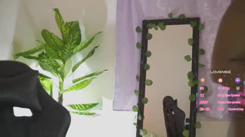 Snapshot of emmasanzoficial chatting on 19, 2, 2026 Sara online show from 19, 2, 2026