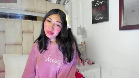 Snapshot of emmaskinny_ chatting on 8, 1, 2026 Emma online show from 8, 1, 2026