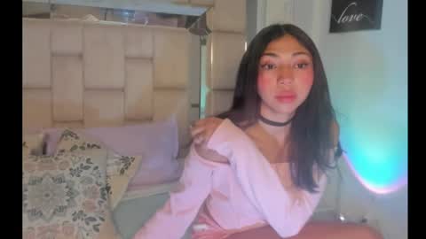 Snapshot of emmaskinny_ chatting on 8, 4, 2026 Emma online show from 8, 4, 2026