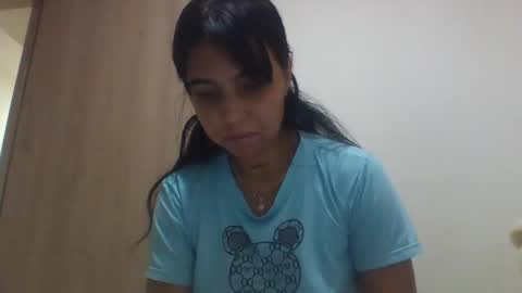 EmmaSplycer online show from 12, 1, 2025