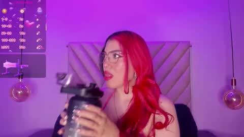 Snapshot of emmaswift1 chatting on 3, 11, 2025 Emma online show from 3, 11, 2025