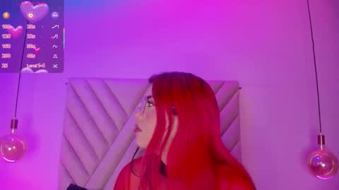 Snapshot of emmaswift1 chatting on 2, 12, 2025 Emma online show from 2, 12, 2025