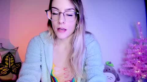 Snapshot of emmaterrestrial chatting on 30, 12, 2024 RH-NEGATIVE GREEN-EYED BAELIEN online show from 30, 12, 2024