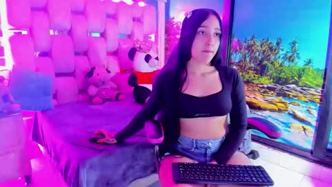 Snapshot of emmateylor chatting on 29, 4, 2026 Emma online show from 29, 4, 2026