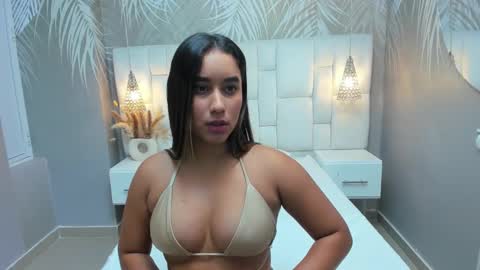 Snapshot of emmathompson__ chatting on 13, 3, 2026 emmathompson__ online show from 13, 3, 2026