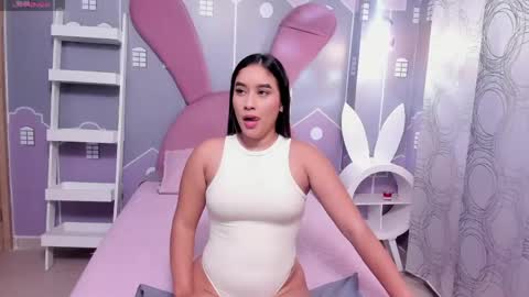 Snapshot of emmathompson__ chatting on 19, 4, 2026 emmathompson__ online show from 19, 4, 2026