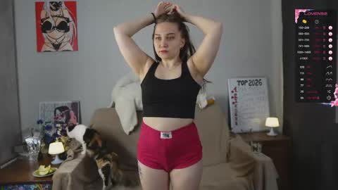 Snapshot of emmatiny chatting on 7, 4, 2026 Mia online show from 7, 4, 2026