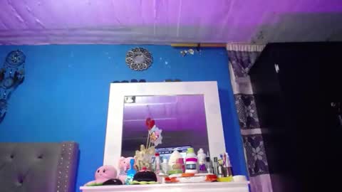 Snapshot of emmaxx7 chatting on 4, 2, 2026 Emma online show from 4, 2, 2026