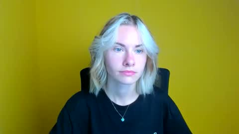 Snapshot of emmi_rossum chatting on 11, 9, 2025 Emmi online show from 11, 9, 2025