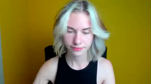 Snapshot of emmi_rossum chatting on 6, 10, 2025 Emmi online show from 6, 10, 2025