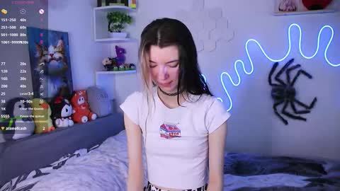 Snapshot of emmie_everly chatting on 7, 2, 2026 emmie_everly online show from 7, 2, 2026