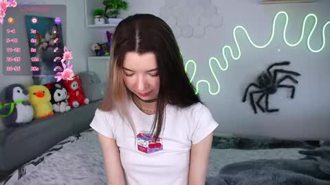 Snapshot of emmie_everly chatting on 20, 3, 2026 emmie_everly online show from 20, 3, 2026