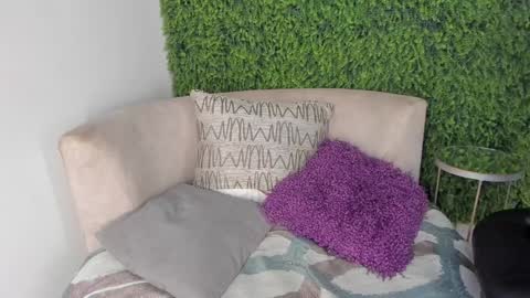 Emmiily online show from 31, 1, 2025