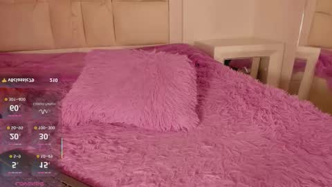 Snapshot of emmily_evans_ chatting on 23, 10, 2025 emmily_evans_ online show from 23, 10, 2025