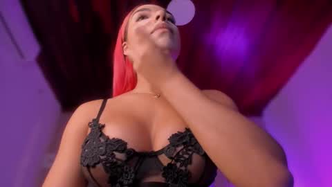 Snapshot of emmily_savage chatting on 27, 3, 2026 online show from 27, 3, 2026