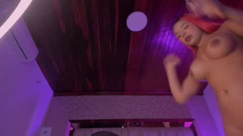 Snapshot of emmily_savage chatting on 28, 3, 2026 online show from 28, 3, 2026