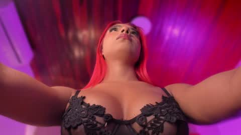 Snapshot of emmily_savage chatting on 25, 4, 2026 online show from 25, 4, 2026