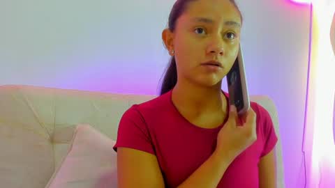 Snapshot of emmilybratz chatting on 18, 6, 2026 EMMILY online show from 18, 6, 2026