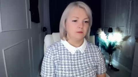 Snapshot of emmmam chatting on 2, 11, 2025 emmmam online show from 2, 11, 2025