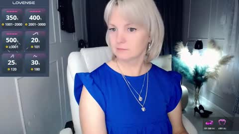 Snapshot of emmmam chatting on 27, 11, 2025 emmmam online show from 27, 11, 2025