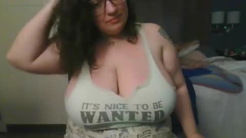 Snapshot of emmthaluscious chatting on 14, 1, 2025 emmthaluscious online show from 14, 1, 2025