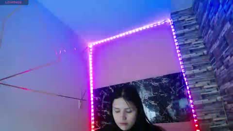Snapshot of emmy_durant chatting on 13, 10, 2025 emmy_durant online show from 13, 10, 2025