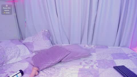 Snapshot of emmy_heart7 chatting on 9, 11, 2025 Emmy Heart online show from 9, 11, 2025