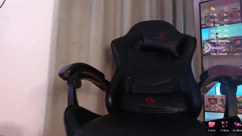 Emmy Ruiz - independent model online show from 5, 3, 2026