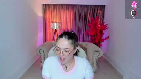 Emmy Walker online show from 16, 2, 2025