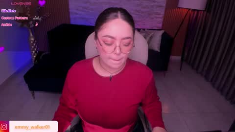 Emmy Walker online show from 20, 12, 2025