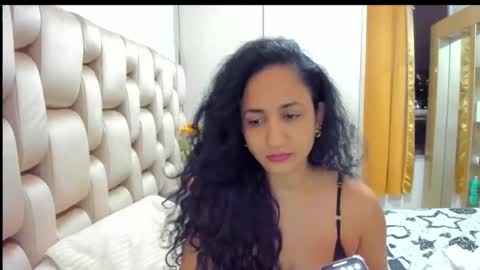 emperatriztapia online show from 10, 2, 2025