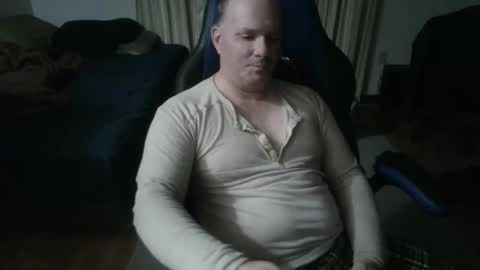 Snapshot of emsguy1 chatting on 11, 4, 2026 Matt online show from 11, 4, 2026