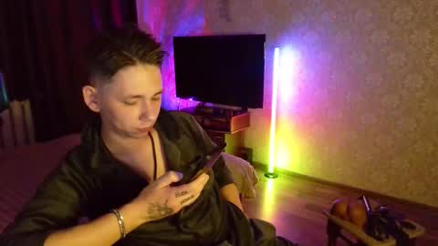 emveeboy96 online show from 5, 12, 2025