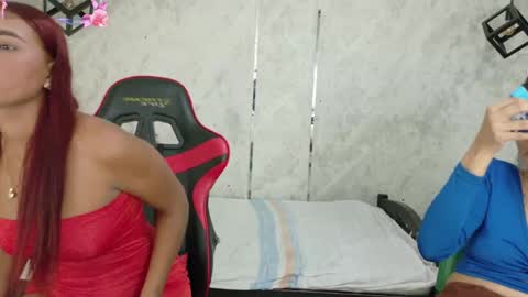 Snapshot of emy_0 chatting on 25, 5, 2026 Emy online show from 25, 5, 2026