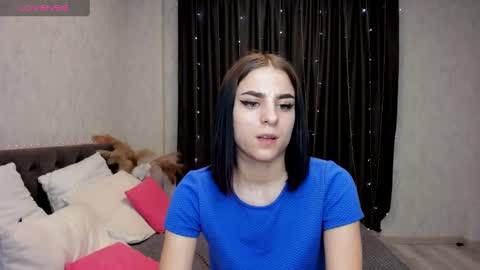 Snapshot of emy__angel chatting on 3, 1, 2025 emy__angel online show from 3, 1, 2025