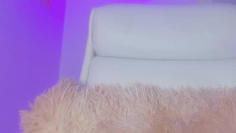 Snapshot of emy_colee chatting on 6, 2, 2025 Emy online show from 6, 2, 2025