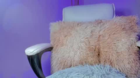 Snapshot of emy_colee chatting on 7, 2, 2025 Emy online show from 7, 2, 2025