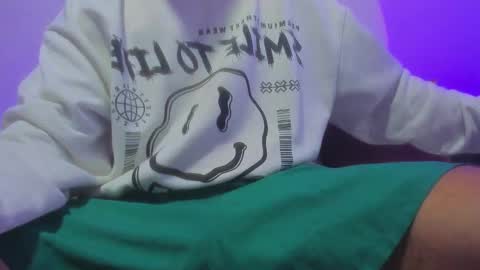 Snapshot of emy_colee chatting on 1, 3, 2025 Emy online show from 1, 3, 2025