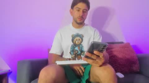 Snapshot of emy_colee chatting on 3, 3, 2025 Emy online show from 3, 3, 2025