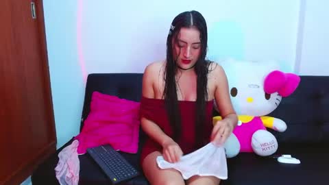Snapshot of emysofia chatting on 4, 4, 2026 SOFI online show from 4, 4, 2026