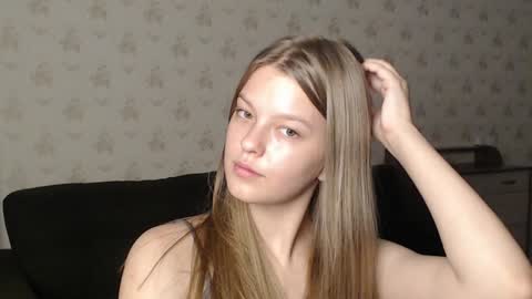 EmySway online show from 10, 12, 2024