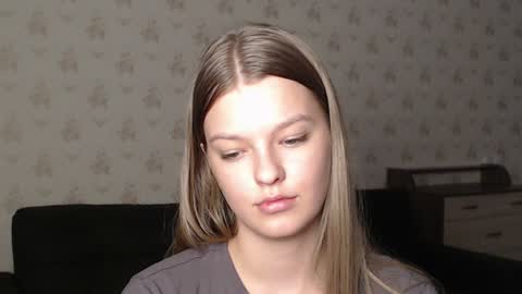 EmySway online show from 12, 12, 2024