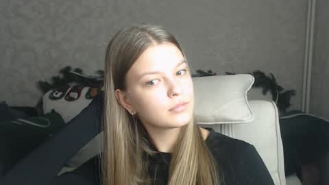 EmySway online show from 7, 1, 2025