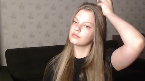 EmySway online show from 12, 3, 2025