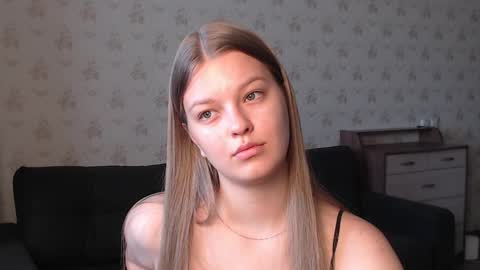 EmySway online show from 5, 10, 2025