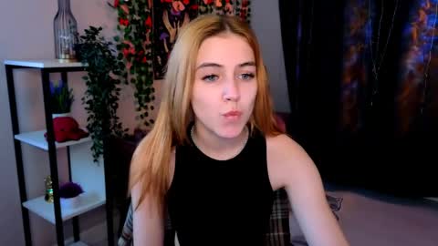 Snapshot of enchanted_bella chatting on 24, 3, 2026 enchanted_bella online show from 24, 3, 2026