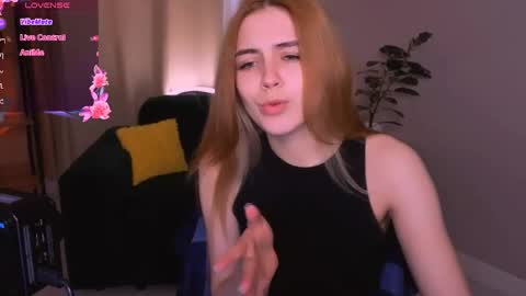 Snapshot of enchanted_bella chatting on 17, 4, 2026 enchanted_bella online show from 17, 4, 2026