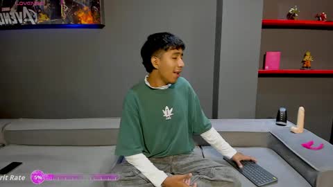 Snapshot of ender_h0tt chatting on 17, 4, 2026 Ender online show from 17, 4, 2026
